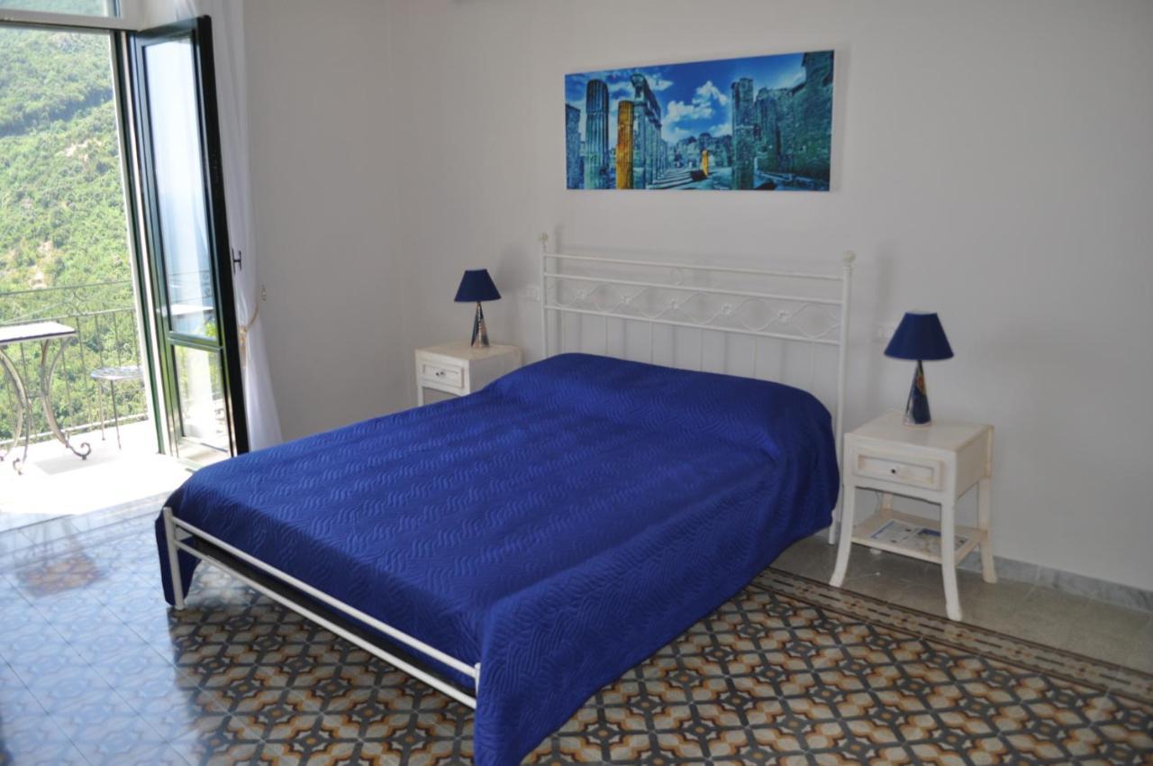 villa verde sul mare Vietri Exterior foto